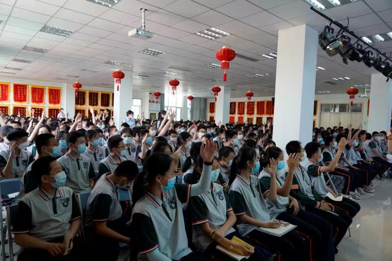 這天，家長們都來這里學習解決育兒問題的方法！